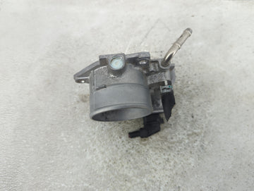 2019-2022 Toyota Rav4 Throttle Body P/N:22030-F0010 Fits Fits 2018 2019 2020 2021 2022 OEM Used Auto Parts
