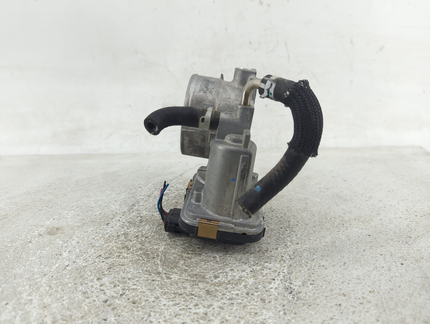 2019-2022 Toyota Rav4 Throttle Body P/N:22030-F0010 Fits Fits 2018 2019 2020 2021 2022 OEM Used Auto Parts - Oemusedautopart