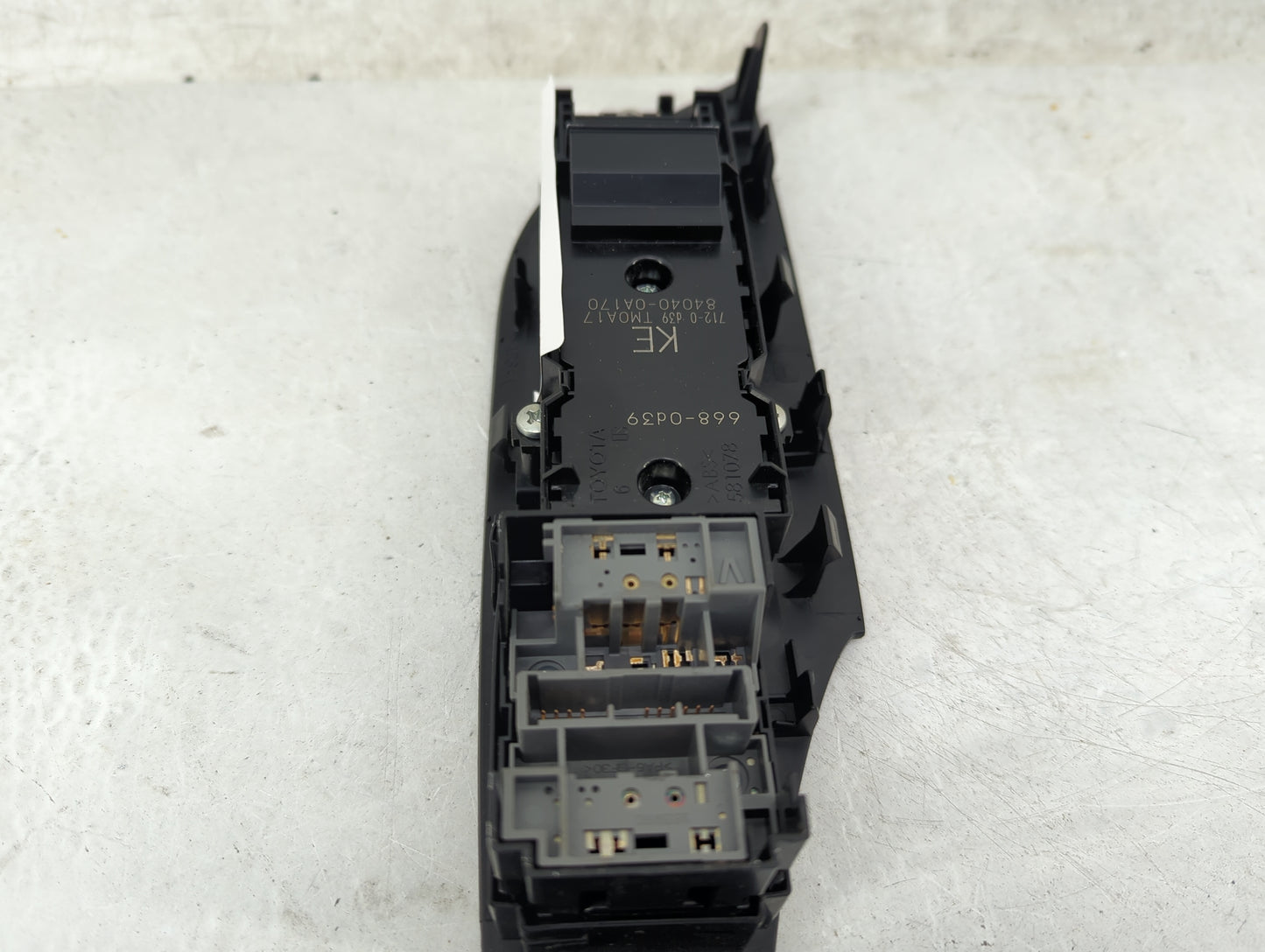 2024 Toyota Rav4 Master Power Window Switch Replacement Driver Side Left P/N:84040-0A170 Fits OEM Used Auto Parts - Oemuseda