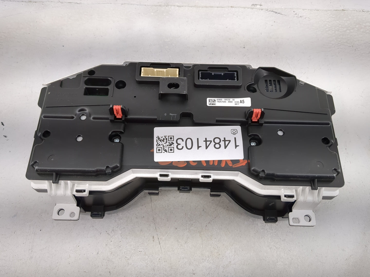 2024 Toyota Rav4 Instrument Cluster Speedometer Gauges P/N:83800-0RE50-00 TN257640-8582 Miles: Fits OEM Used Auto Parts - Oe