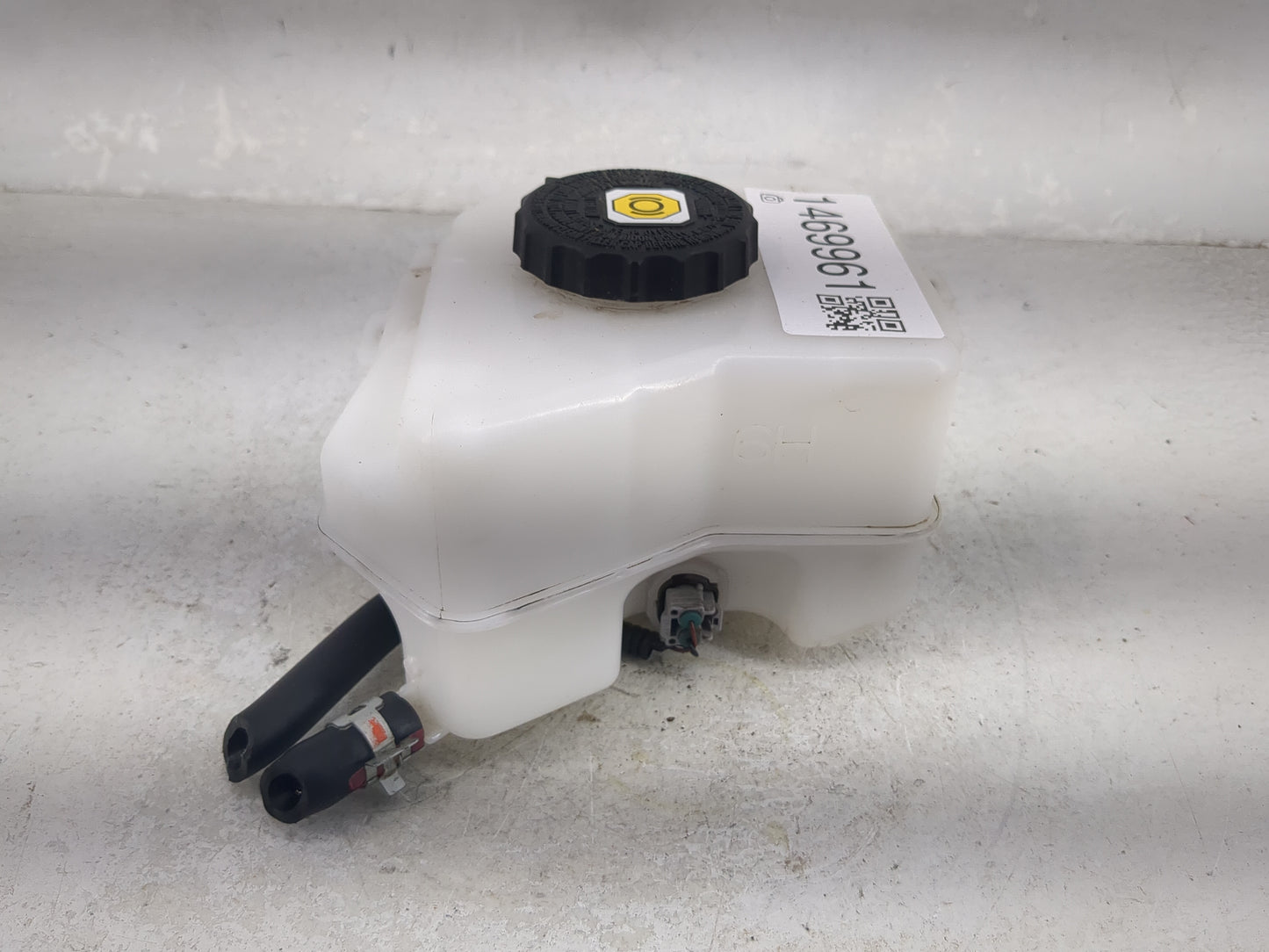 Toyota Sienna Radiator Coolant Overflow Expansion Tank Bottle 1469961 - Oemusedautoparts1.com