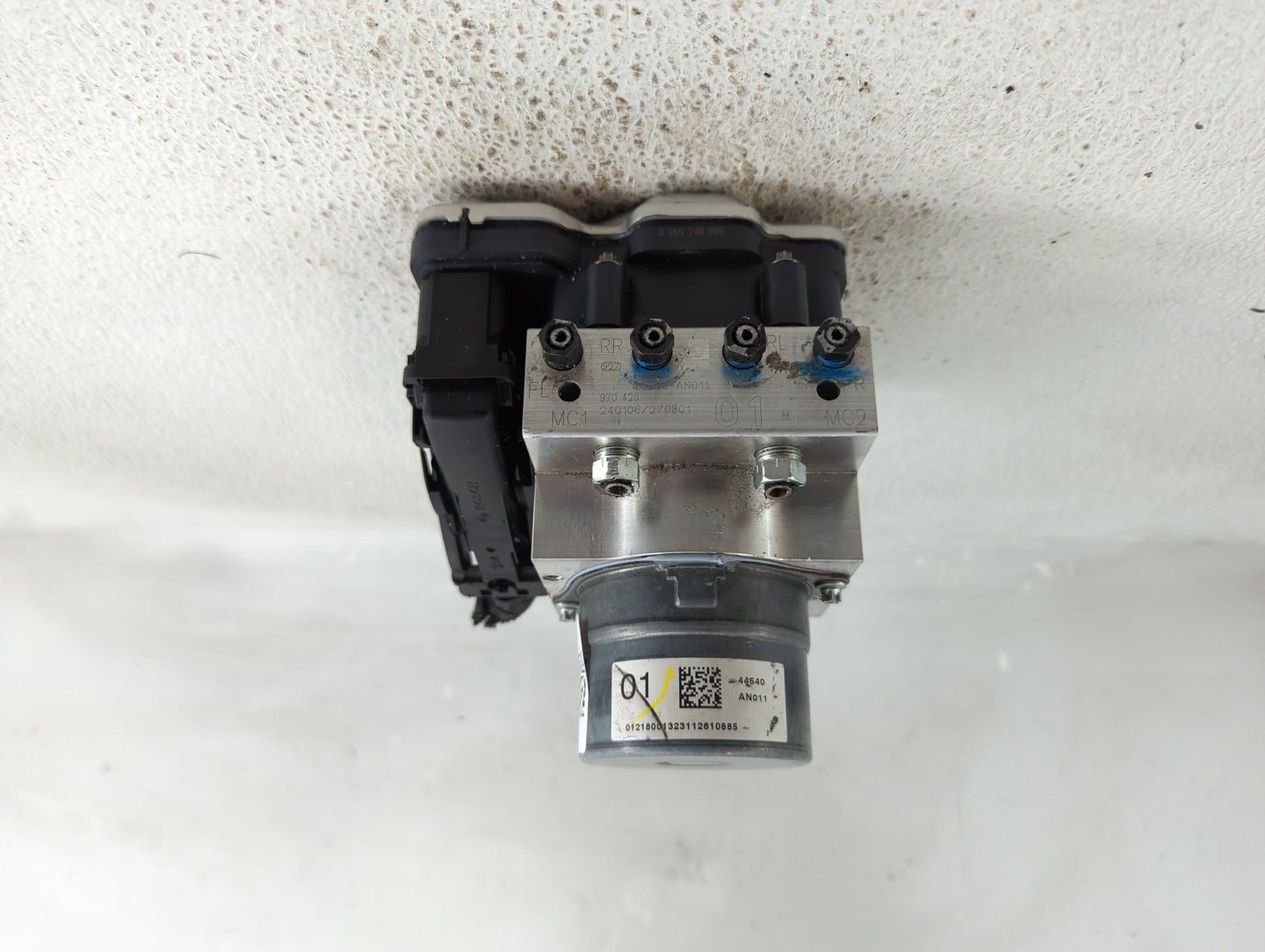 2024 Toyota Tundra ABS Pump Control Module Replacement Fits OEM Used Auto Parts - Oemusedautoparts1.com