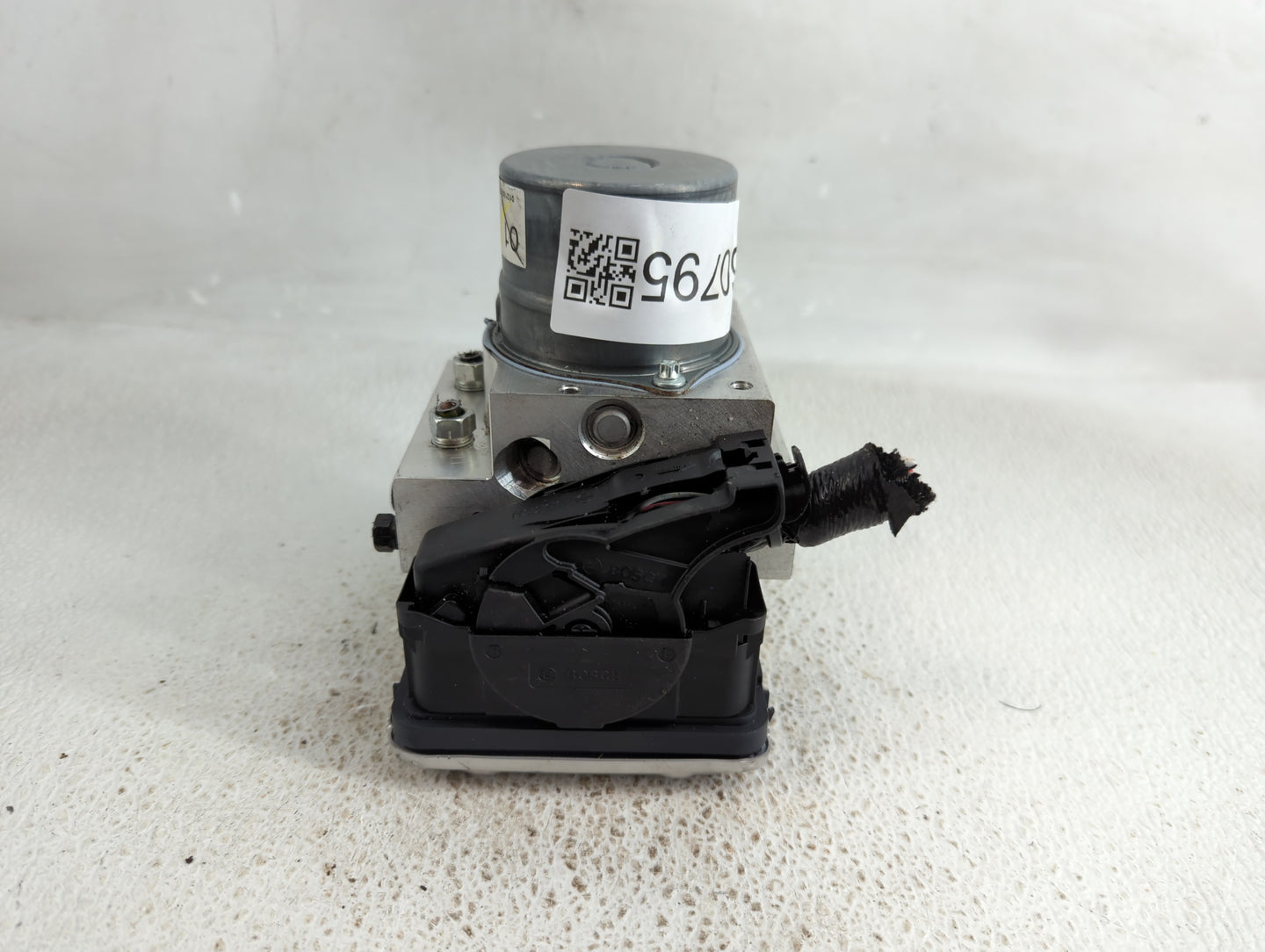 2024 Toyota Tundra ABS Pump Control Module Replacement Fits OEM Used Auto Parts - Oemusedautoparts1.com