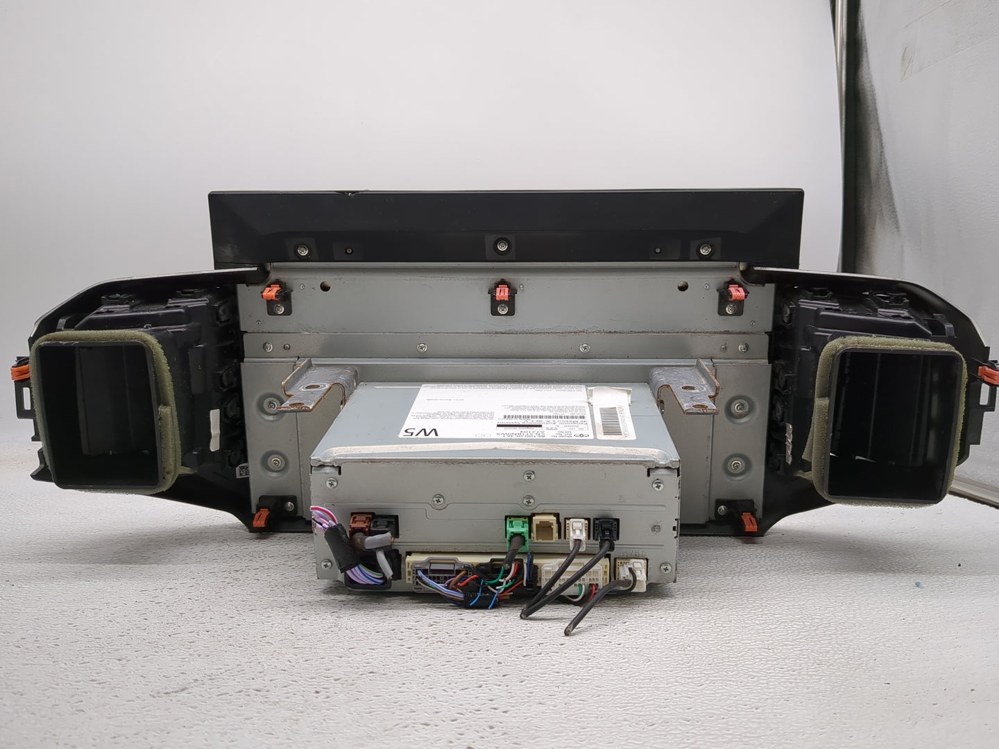 2024 Toyota Tundra Radio AM FM Cd Player Receiver Replacement P/N:86100-0C361 AT3704, CN ST18M0WNY Fits OEM Used Auto Parts 