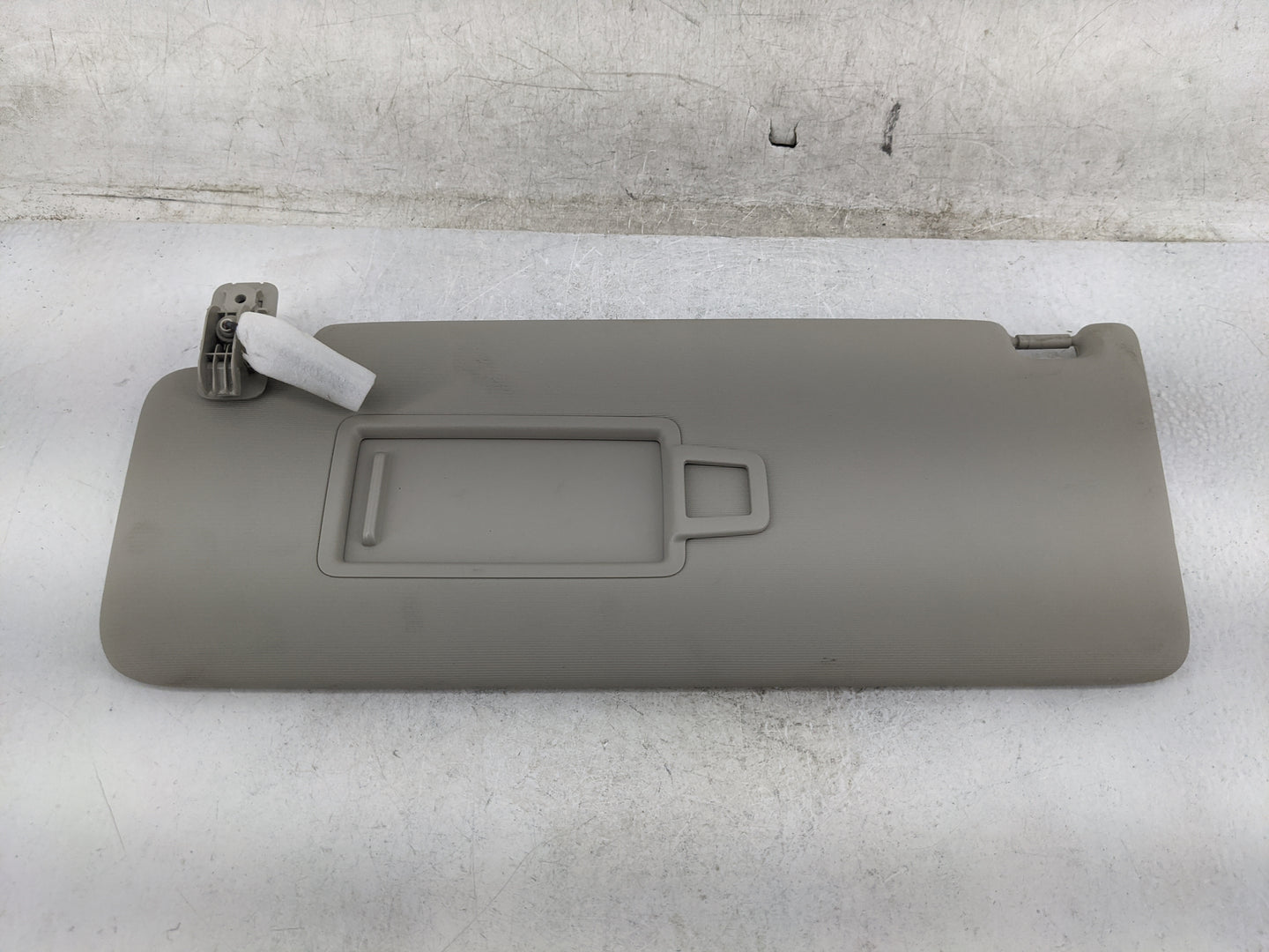 2024 Volkswagen Atlas Sun Visor Shade Replacement Driver Left Mirror Fits OEM Used Auto Parts - Oemusedautoparts1.com