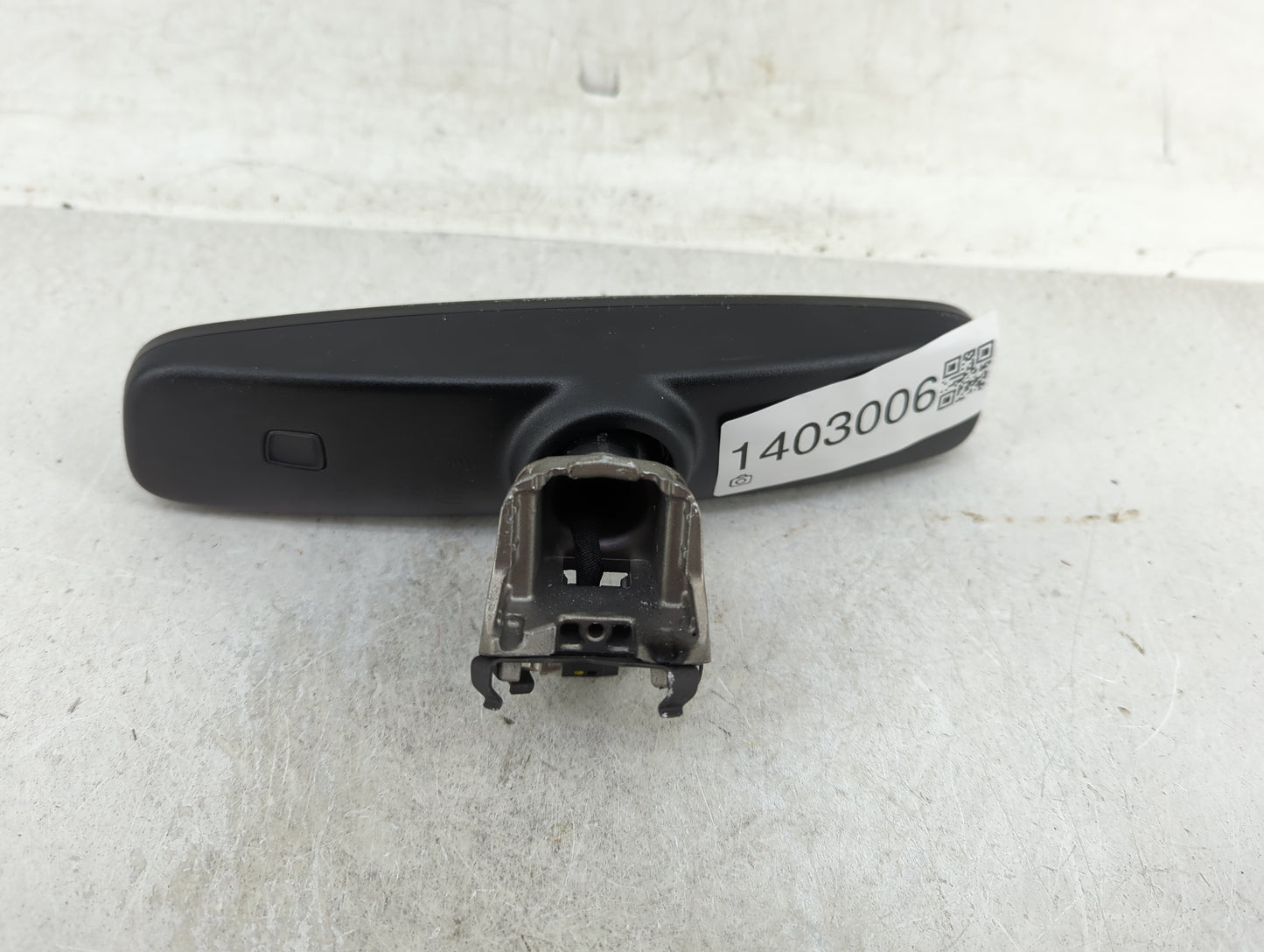 2019-2021 Volkswagen Jetta Interior Rear View Mirror Replacement OEM Fits Fits 2019 2020 2021 OEM Used Auto Parts - Oemuseda