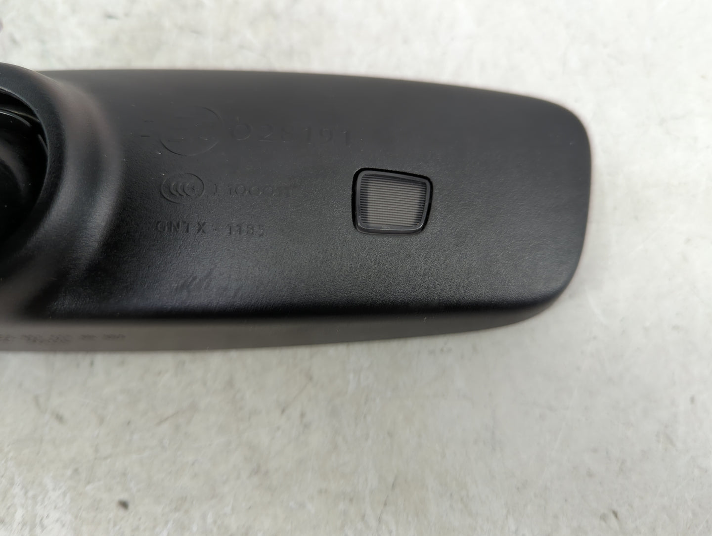 2019-2021 Volkswagen Jetta Interior Rear View Mirror Replacement OEM Fits Fits 2019 2020 2021 OEM Used Auto Parts - Oemuseda