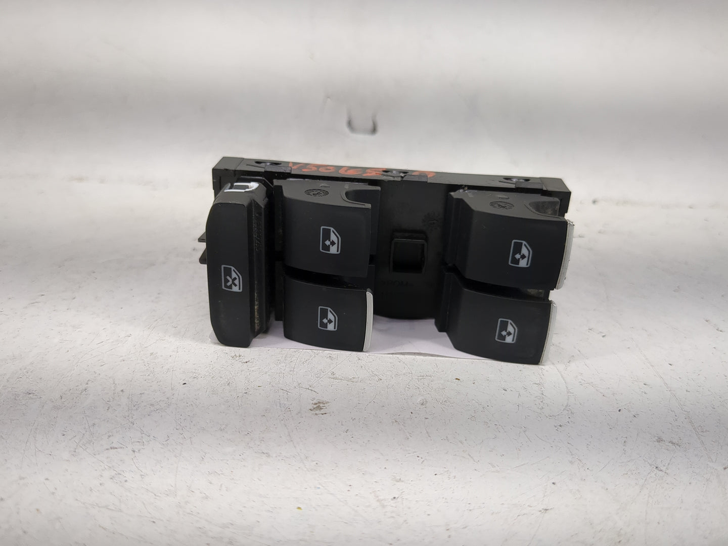 2019-2020 Volkswagen Jetta Master Power Window Switch Replacement Driver Side Left P/N:5G0959857E Fits OEM Used Auto Parts -
