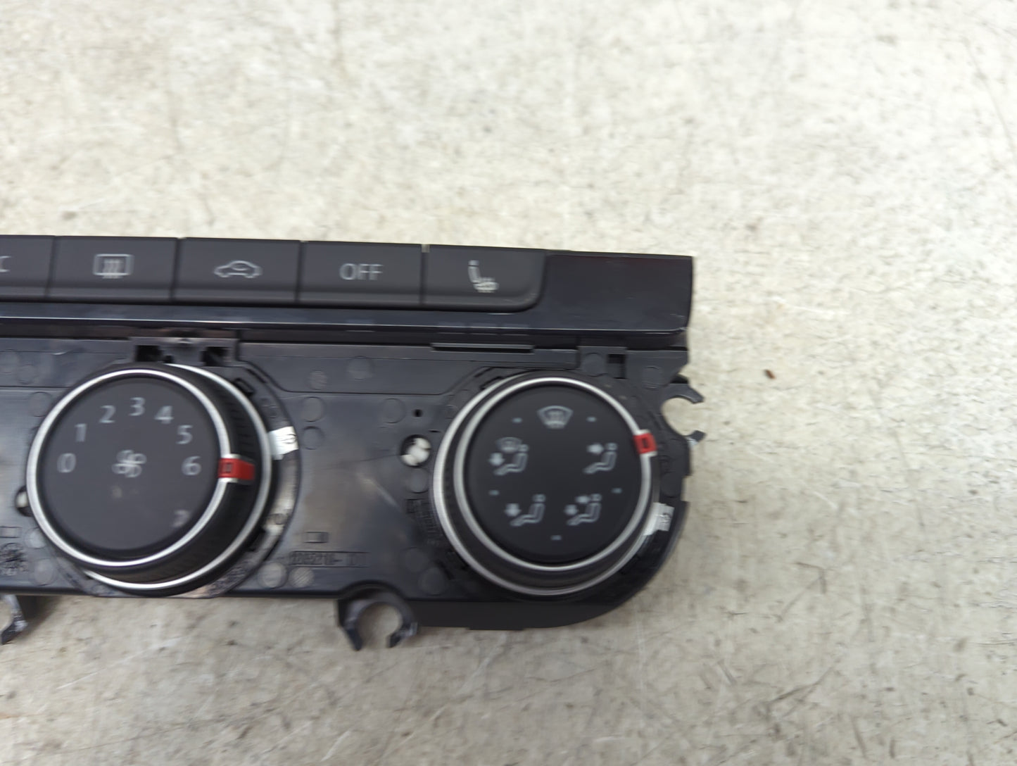 2024 Volkswagen Jetta Climate Control Module Temperature AC/Heater Replacement P/N:5HB0102521806 Fits OEM Used Auto Parts - 