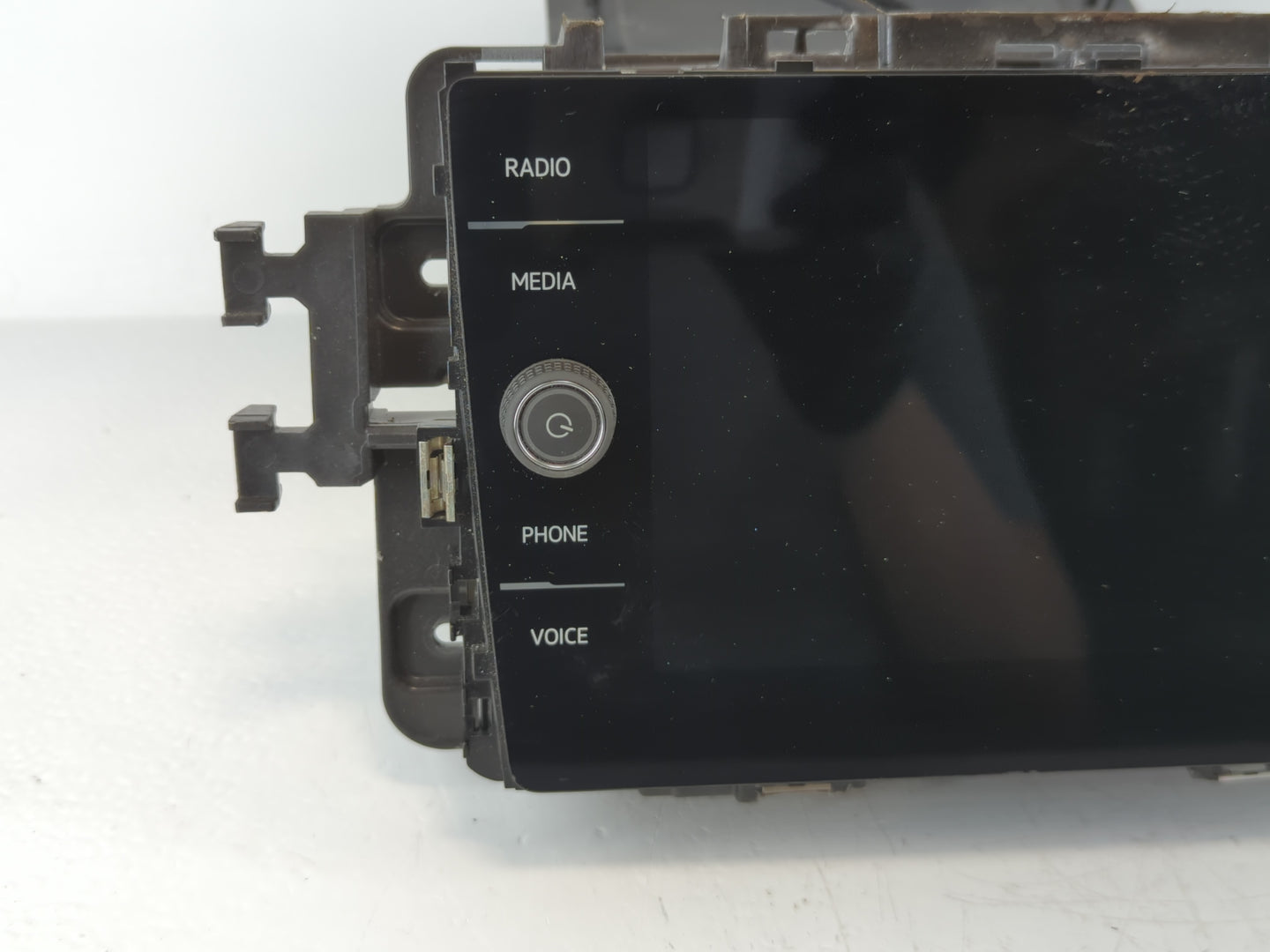 2024 Volkswagen Taos Radio AM FM Cd Player Receiver Replacement P/N:2300013810 Fits OEM Used Auto Parts - Oemusedautoparts1.