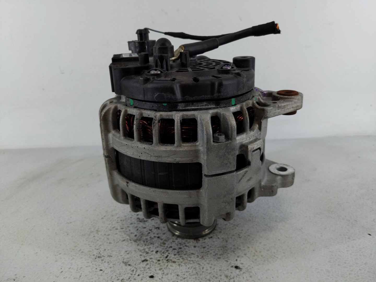 2024 Volkswagen Taos Alternator Replacement Generator Charging Assembly Engine OEM P/N:05E 903 027 A Fits OEM Used Auto Part