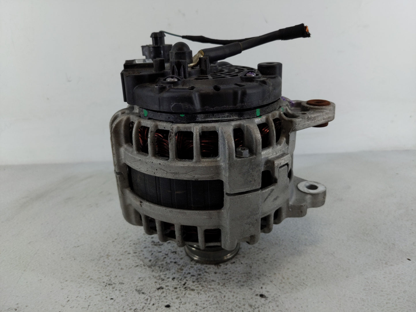2024 Volkswagen Taos Alternator Replacement Generator Charging Assembly Engine OEM P/N:05E 903 027 A Fits OEM Used Auto Part