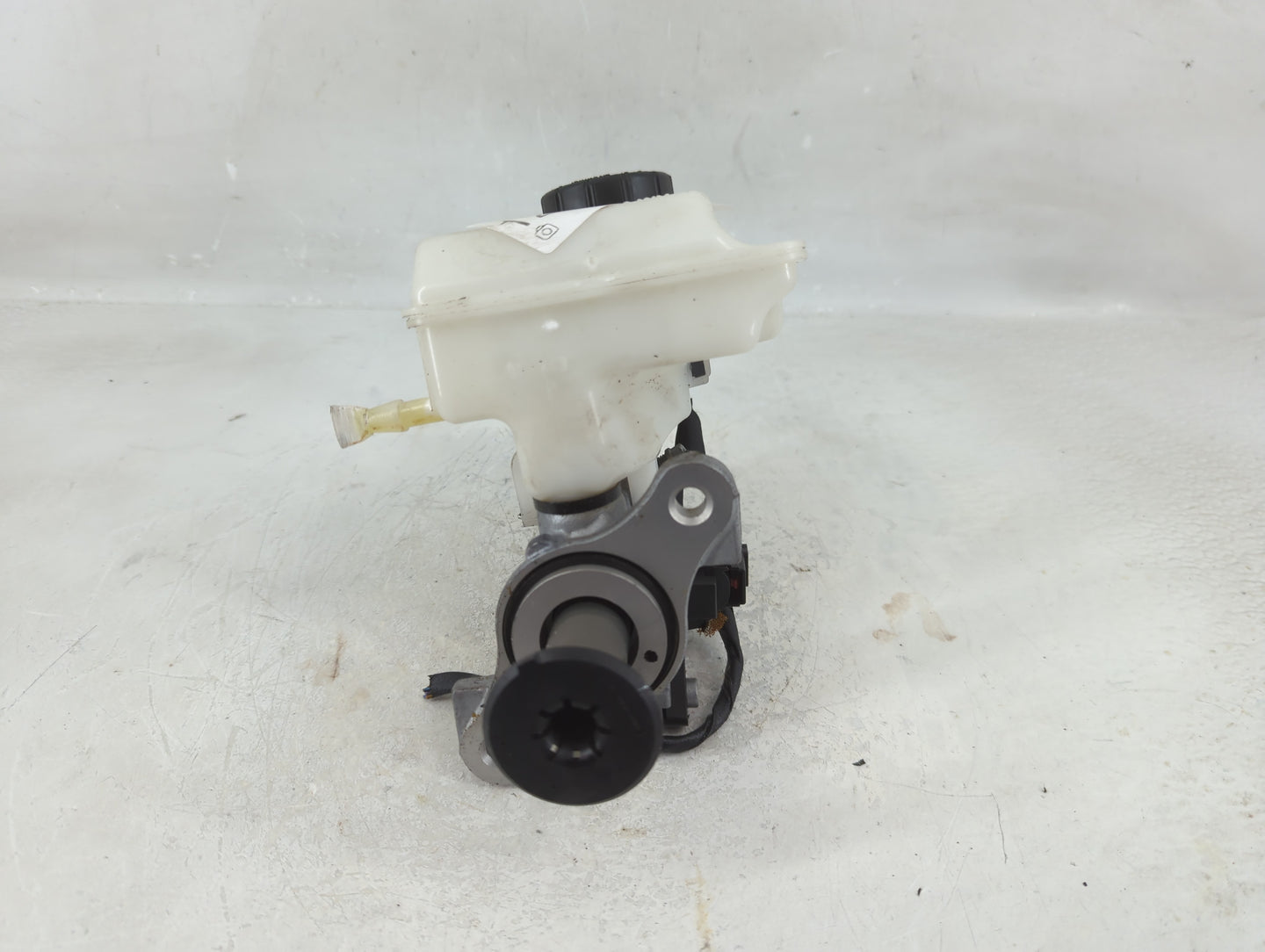 Volkswagen Taos Brake Master Cylinder - Oemusedautoparts1.com