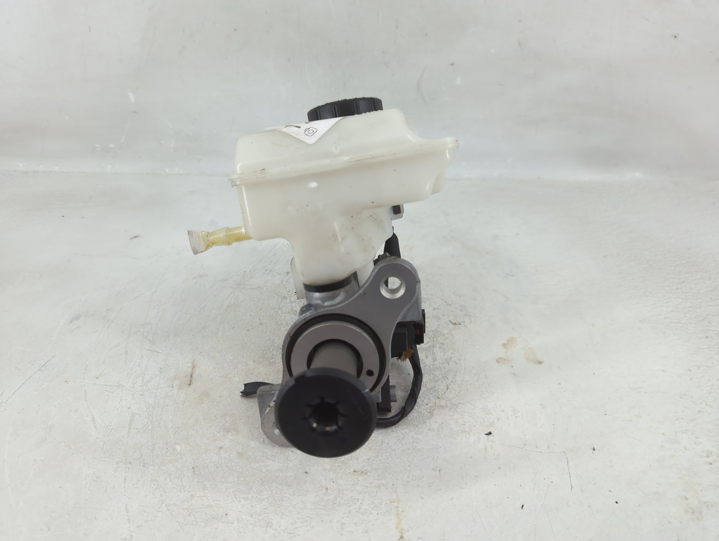 Volkswagen Taos Brake Master Cylinder - Oemusedautoparts1.com