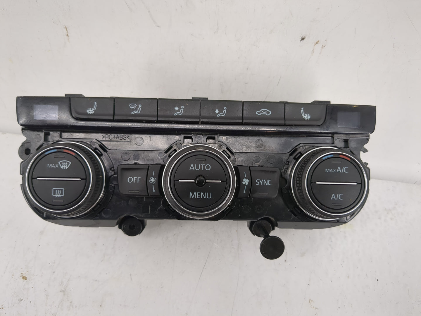 2024 Volkswagen Taos Climate Control Module Temperature AC/Heater Replacement P/N:2GJ907044D Fits OEM Used Auto Parts - Oemu