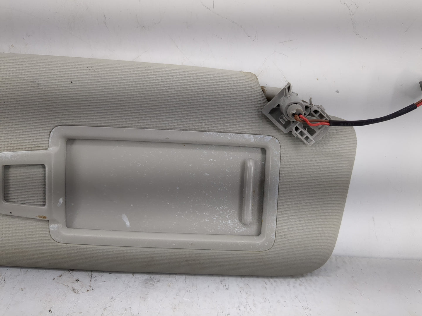 2024 Volkswagen Taos Sun Visor Shade Replacement Driver Left Mirror Fits OEM Used Auto Parts - Oemusedautoparts1.com