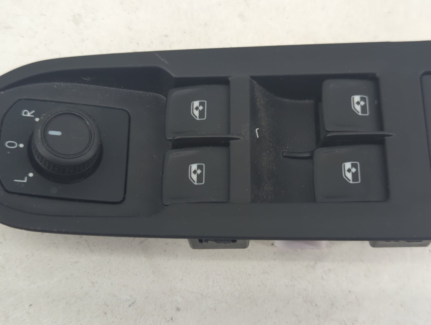 2024 Volkswagen Taos Master Power Window Switch Replacement Driver Side Left P/N:2GJ867255 Fits OEM Used Auto Parts - Oemuse