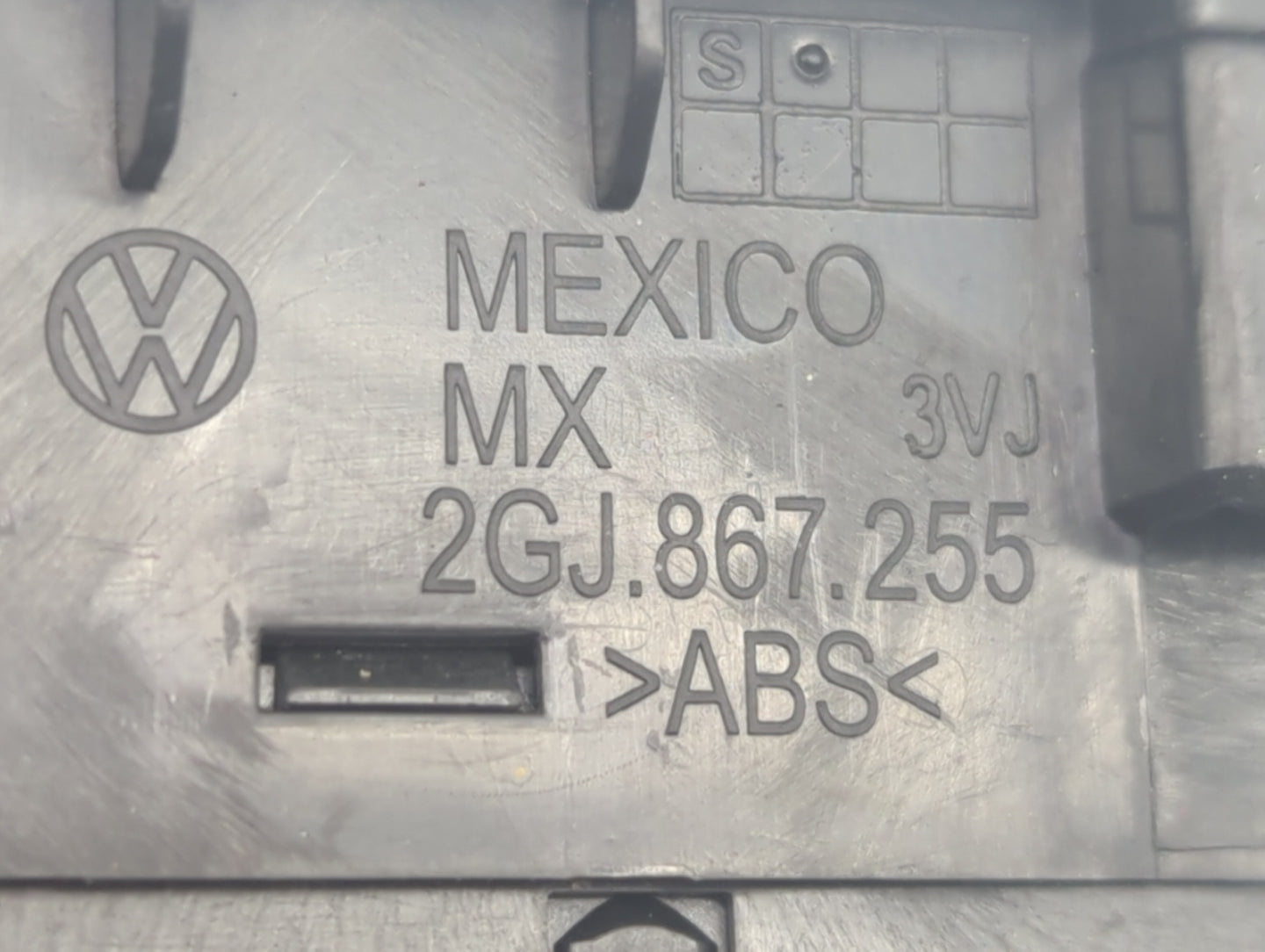 2024 Volkswagen Taos Master Power Window Switch Replacement Driver Side Left P/N:2GJ867255 Fits OEM Used Auto Parts - Oemuse