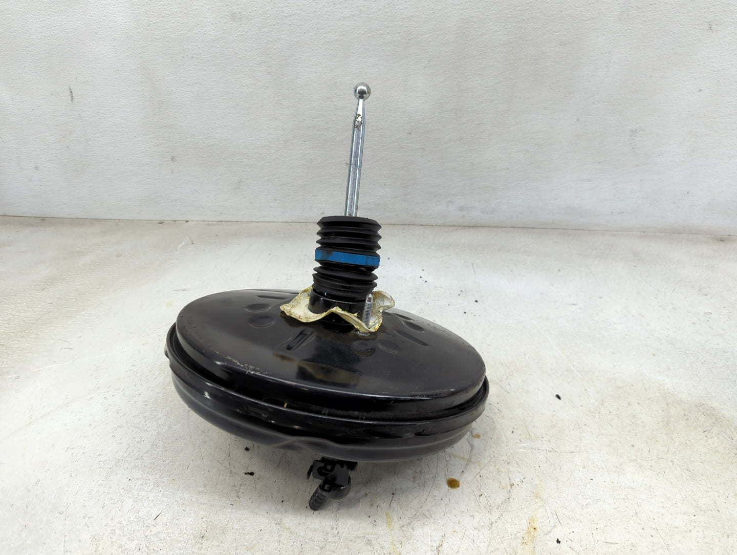 Volkswagen Taos Power Brake Booster Oem 1450572 - Oemusedautoparts1.com