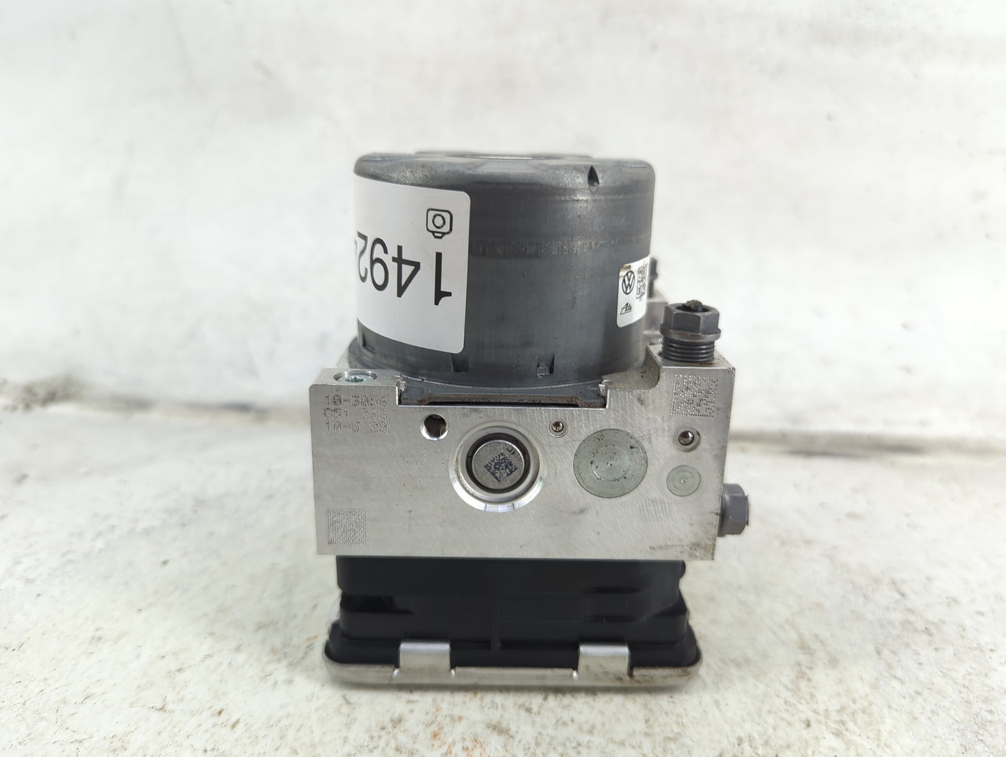 2024 Volkswagen Taos ABS Pump Control Module Replacement P/N:5Q0 614 517 GB 10.0220-2660.4 Fits Fits 2021 2022 OEM Used Auto