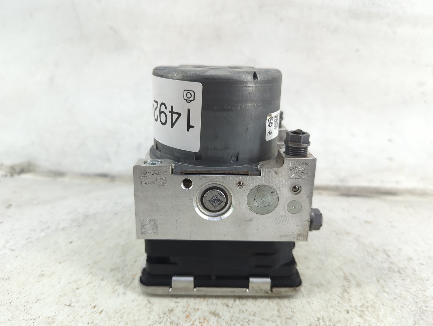 2024 Volkswagen Taos ABS Pump Control Module Replacement P/N:5Q0 614 517 GB 10.0220-2660.4 Fits Fits 2021 2022 OEM Used Auto