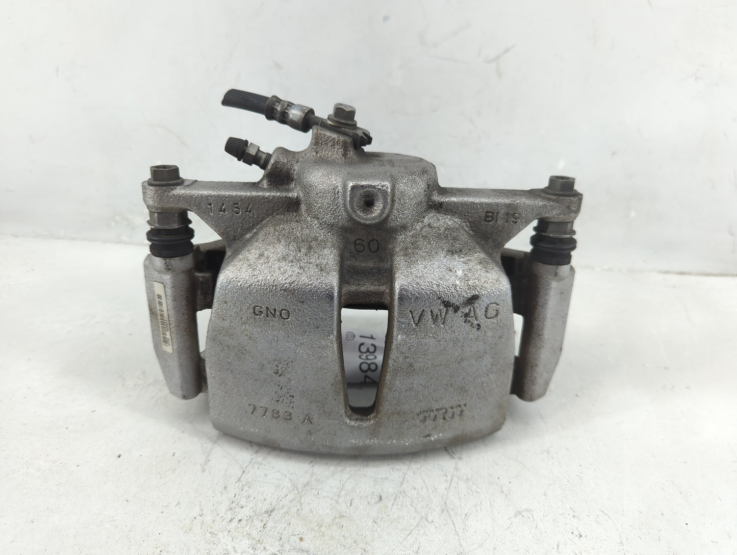 2018-2022 Volkswagen Tiguan Front Passenger Right Brake Caliper - Oemusedautoparts1.com
