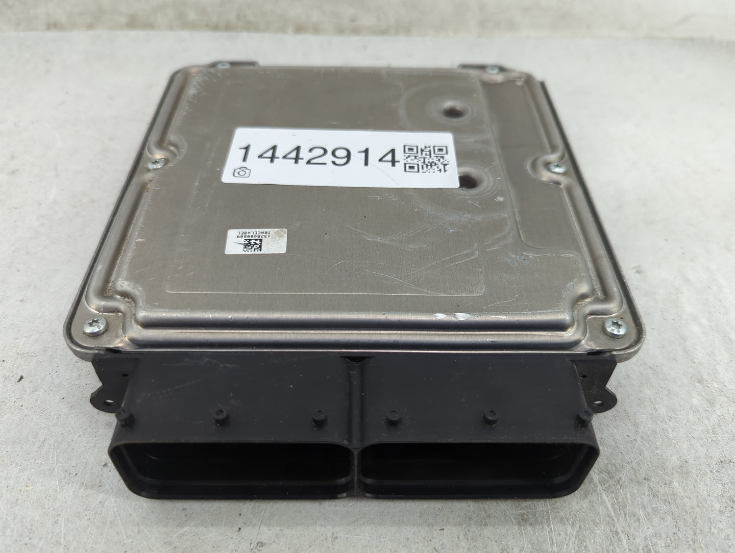 2024 Volkswagen Tiguan PCM Engine Control Computer ECU ECM PCU OEM P/N:06L907309B Fits OEM Used Auto Parts - Oemusedautopart