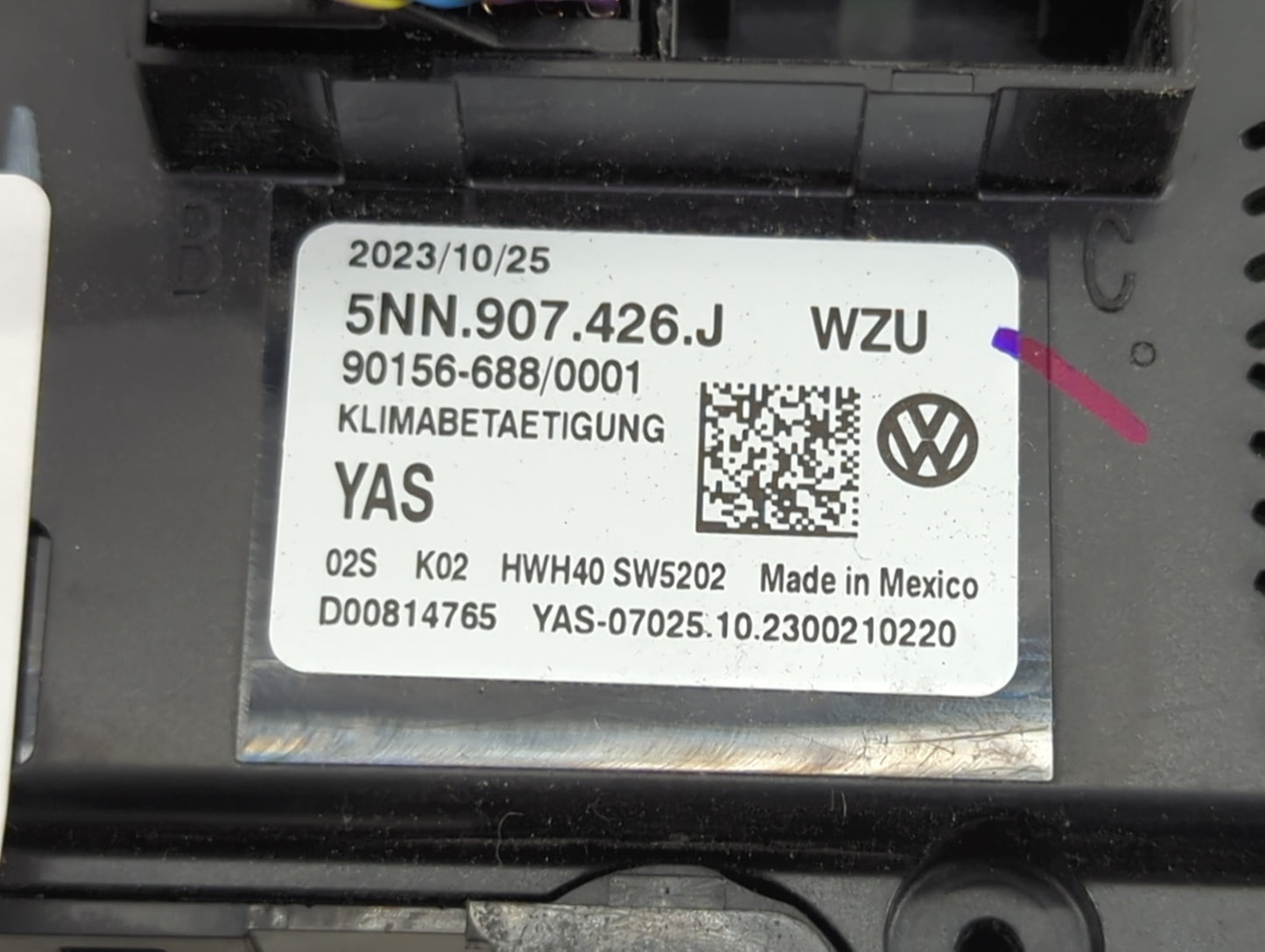 2024 Volkswagen Tiguan Climate Control Module Temperature AC/Heater Replacement P/N:5NN.907.426.J Fits OEM Used Auto Parts -