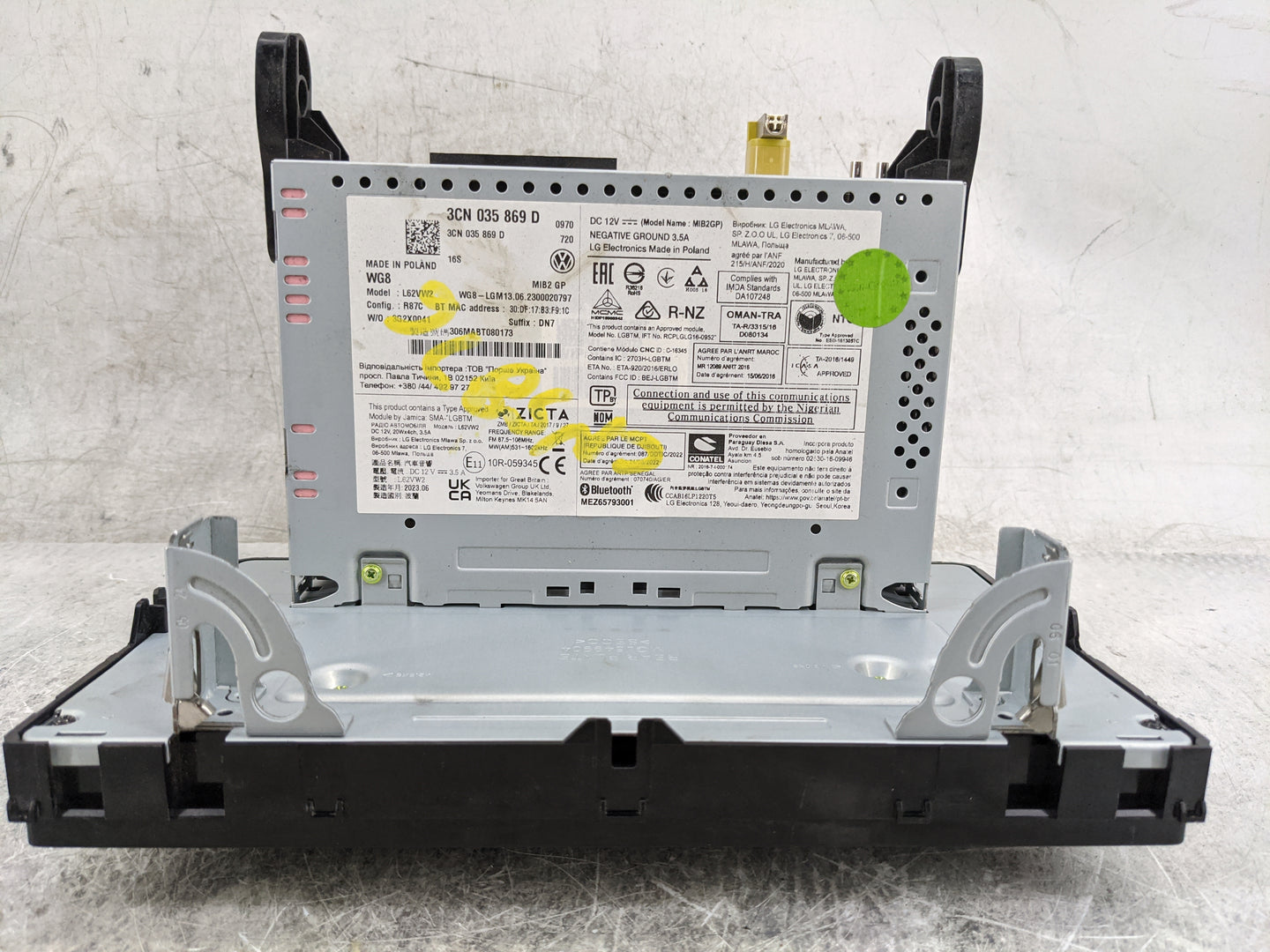 2024 Volkswagen Tiguan Radio AM FM Cd Player Receiver Replacement P/N:3CN035869D 3CN 035 869 D, L62VW2 Fits Fits 2020 OEM Us