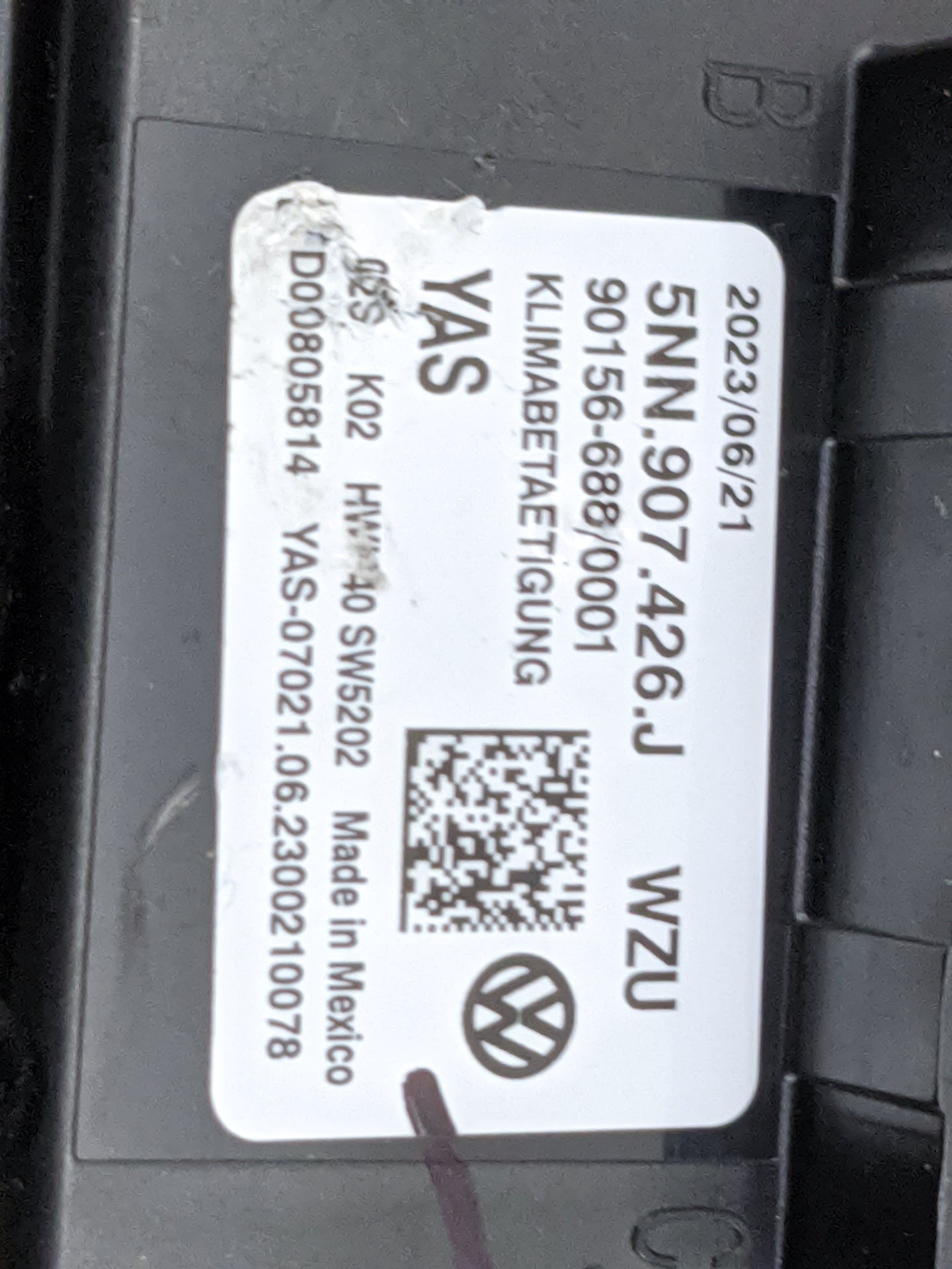 2024 Volkswagen Tiguan Climate Control Module Temperature AC/Heater Replacement P/N:5NN907426J Fits OEM Used Auto Parts - Oe