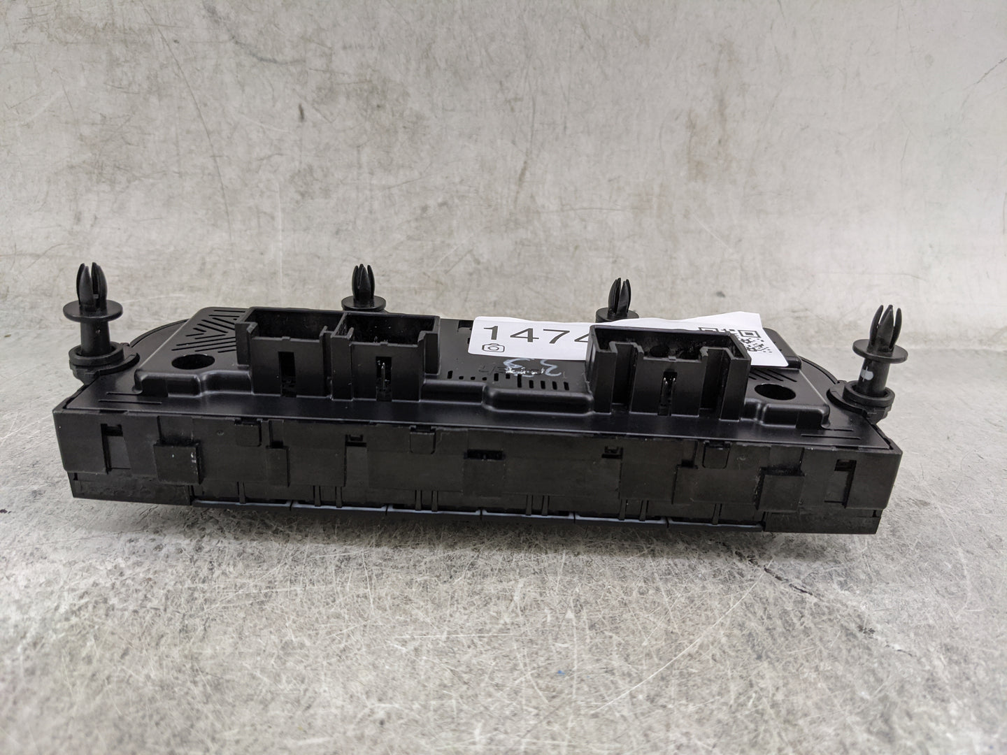 2024 Volkswagen Tiguan Climate Control Module Temperature AC/Heater Replacement P/N:5NN907426J Fits OEM Used Auto Parts - Oe