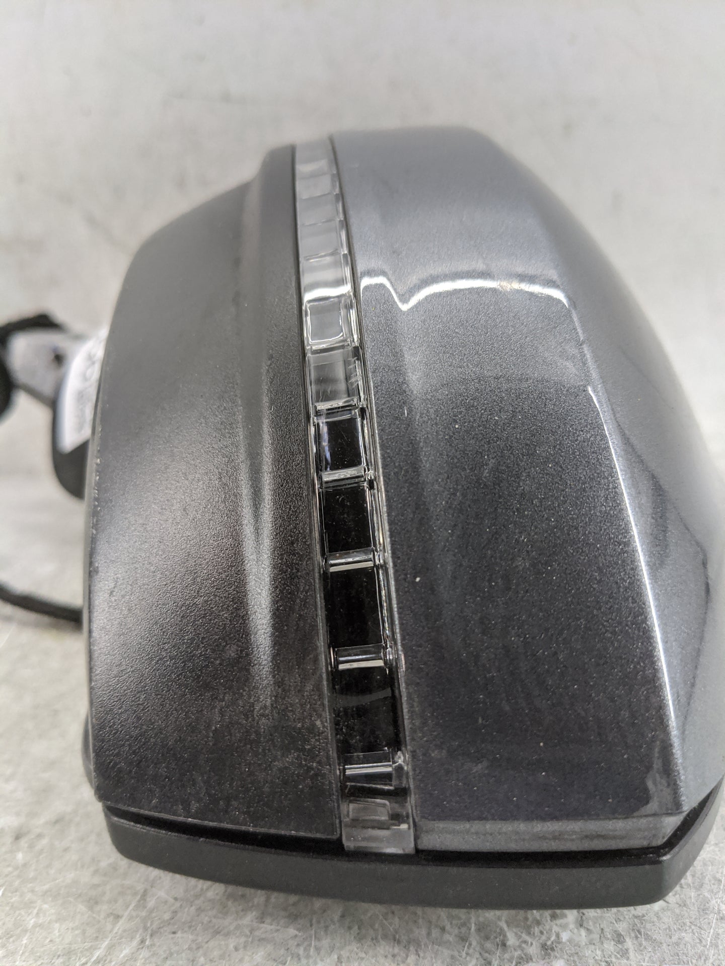 2022 Volkswagen Tiguan Driver Side View Mirror - Left Door Mirror OEM Used - Oemusedautoparts1.com