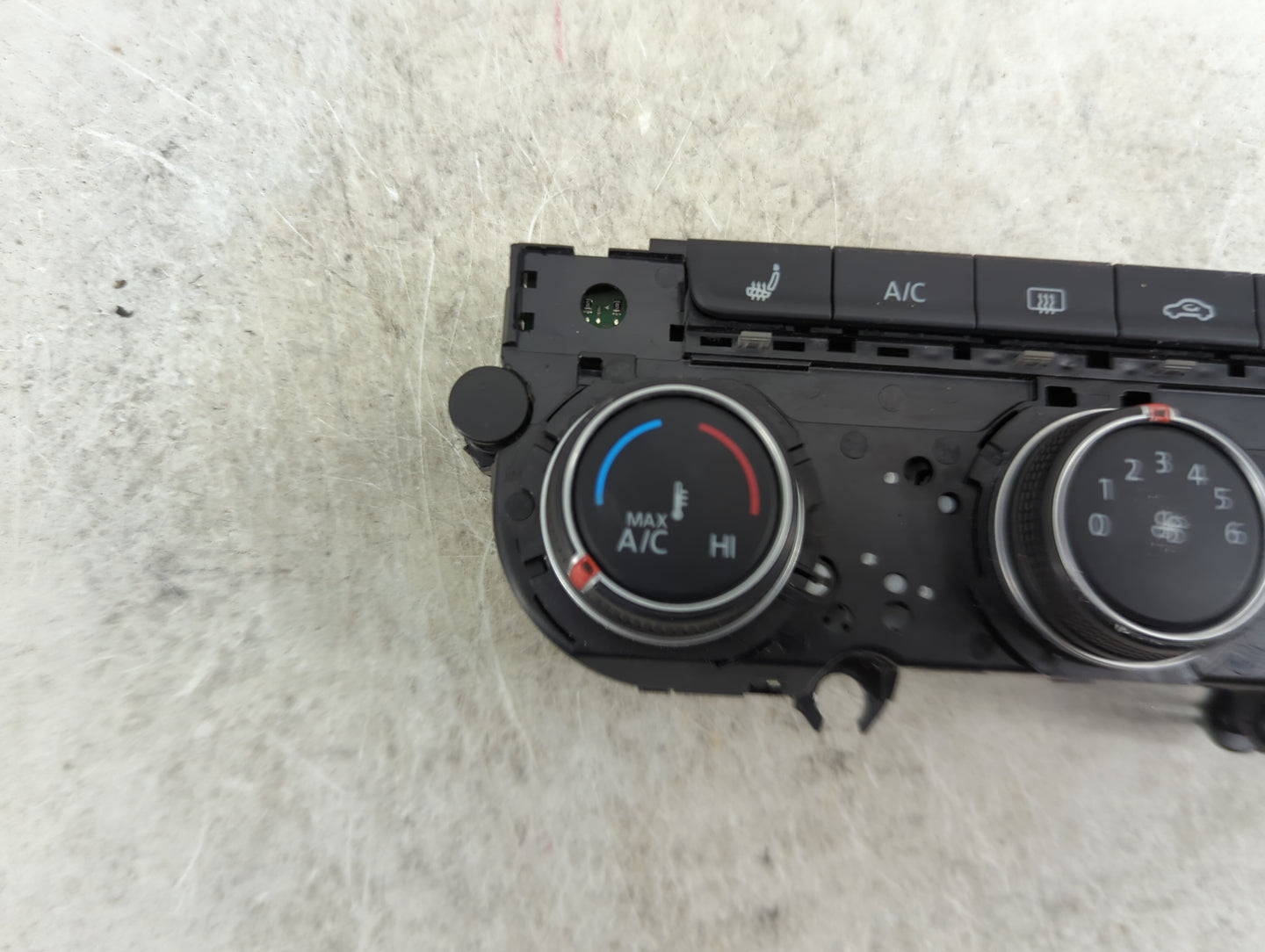 2024 Volkswagen Tiguan Climate Control Module Temperature AC/Heater Replacement P/N:5NN.907.426.J 5NN907426J Fits OEM Used A