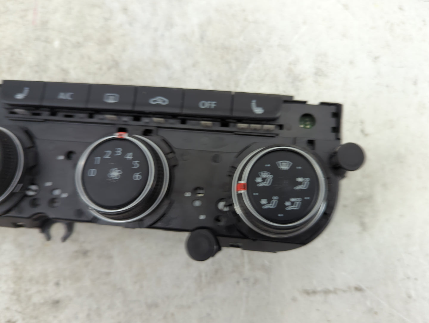 2024 Volkswagen Tiguan Climate Control Module Temperature AC/Heater Replacement P/N:5NN.907.426.J 5NN907426J Fits OEM Used A