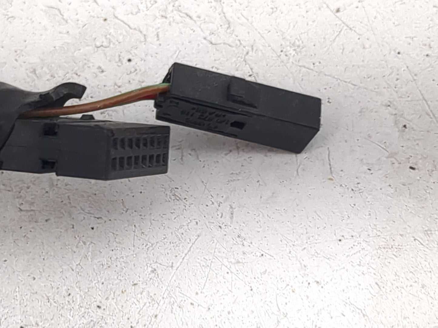 2022 Volkswagen Tiguan Passenger Side View Mirror - Right Door Mirror OEM Used - Oemusedautoparts1.com