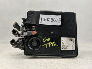 2024 Volvo S60 PCM Engine Control Computer ECU ECM PCU OEM P/N:32371432 Fits OEM Used Auto Parts - Oemusedautoparts1.com
