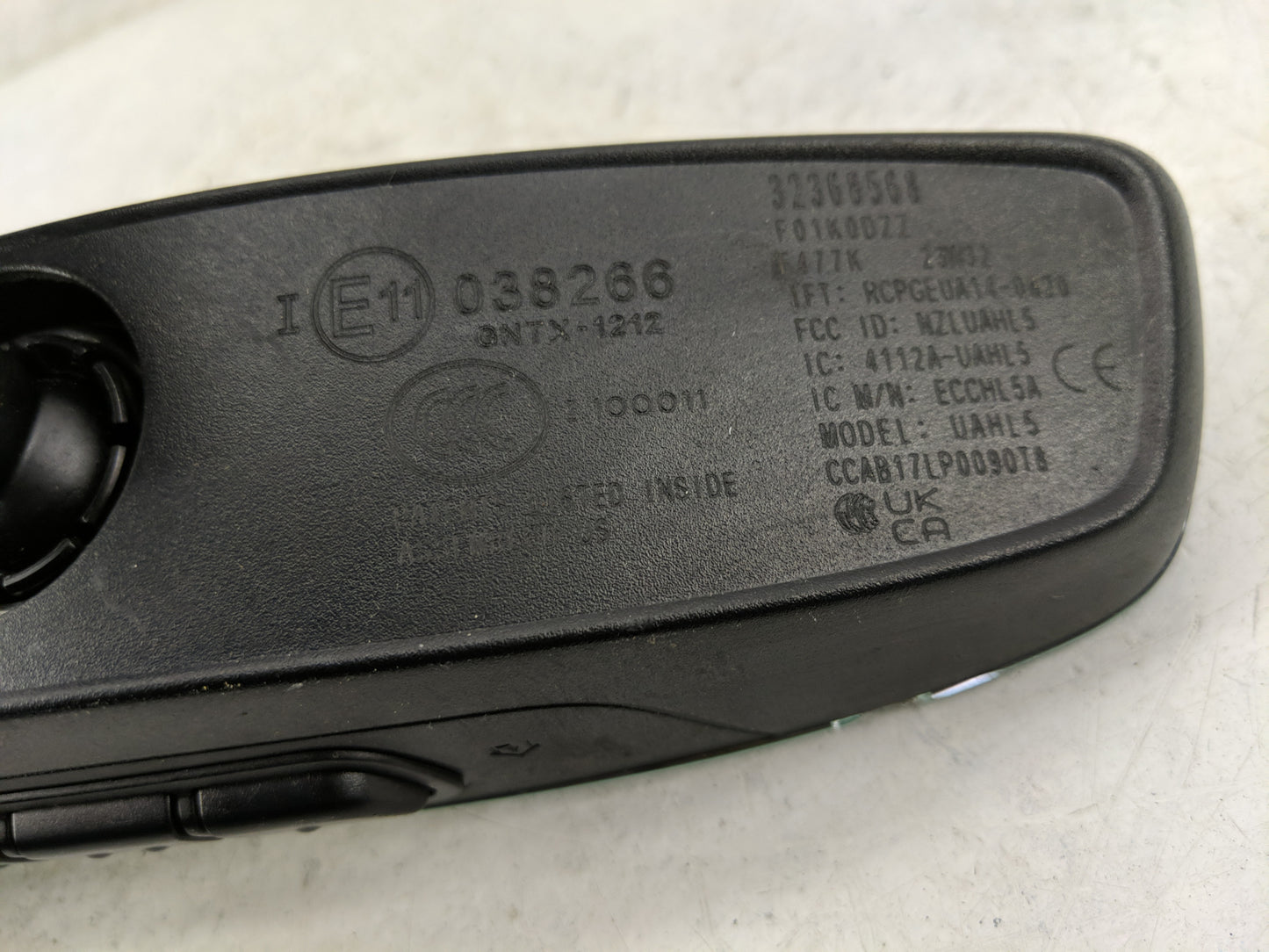 2024 Volvo S60 Interior Rear View Mirror Replacement OEM P/N:4112A-UAHL5 Fits OEM Used Auto Parts - Oemusedautoparts1.com