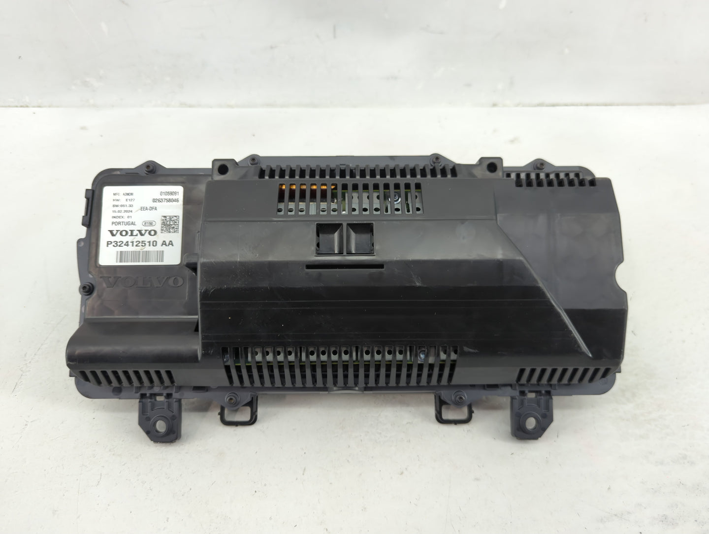 2024 Volvo S60 Instrument Cluster Speedometer Gauges P/N:32412510AA Fits OEM Used Auto Parts - Oemusedautoparts1.com