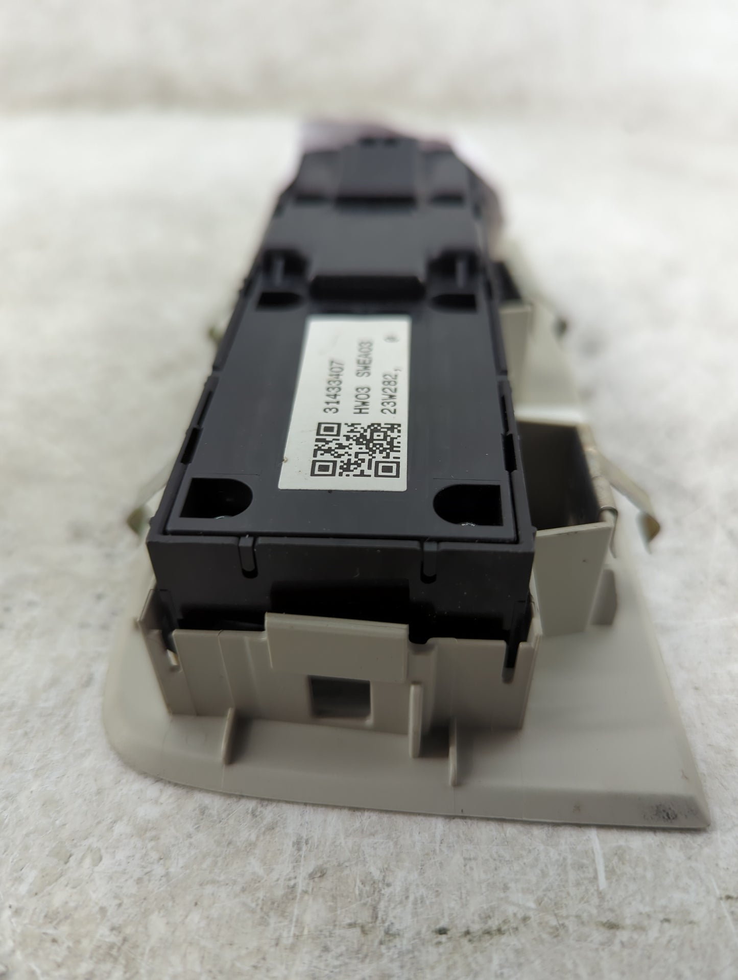 2024 Volvo S60 Master Power Window Switch Replacement Driver Side Left P/N:31433407 Fits OEM Used Auto Parts - Oemusedautopa