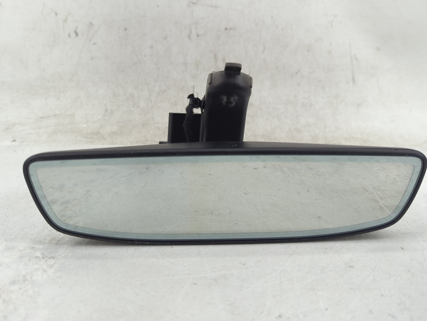 2024 Volvo S60 Interior Rear View Mirror Replacement OEM P/N:E11038266 Fits OEM Used Auto Parts - Oemusedautoparts1.com