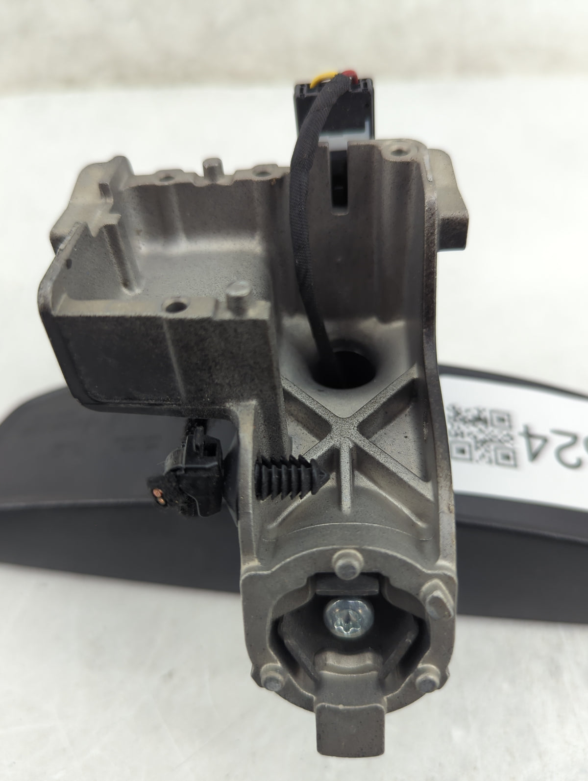 2024 Volvo S60 Interior Rear View Mirror Replacement OEM P/N:E11038266 Fits OEM Used Auto Parts - Oemusedautoparts1.com