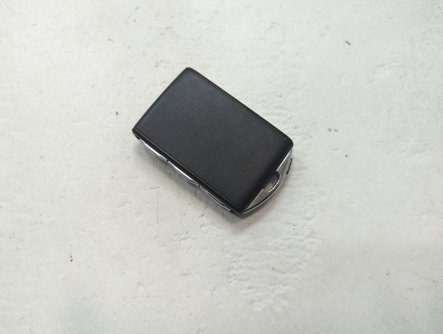 Volvo S90 Keyless Entry Remote Fob YGOHUF8423 4 buttons - Oemusedautoparts1.com