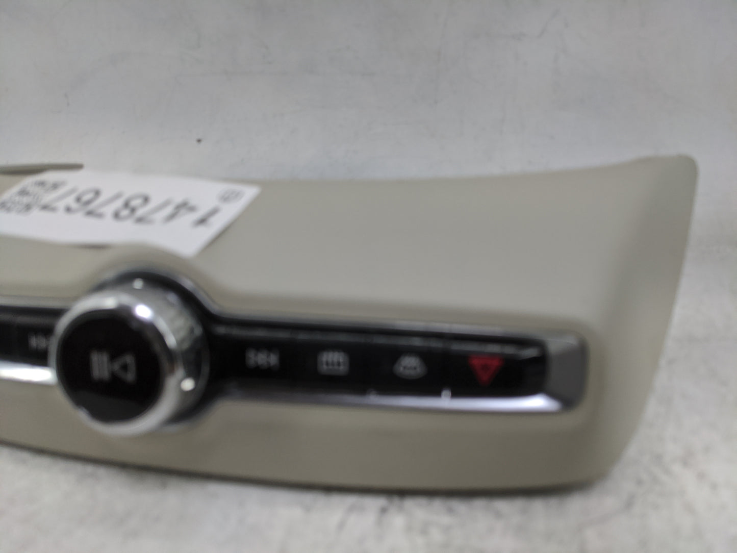 2024 Volvo Xc40 Radio AM FM Cd Player Receiver Replacement P/N:23W247 P31456673 Fits OEM Used Auto Parts - Oemusedautoparts1