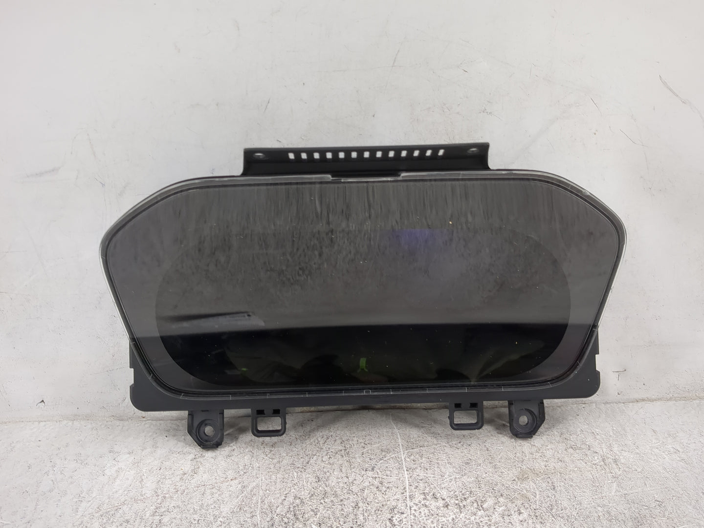 2024 Volvo Xc40 Instrument Cluster Speedometer Gauges P/N:P32374983 AA 0263758040, 00793515 Miles: Fits OEM Used Auto Parts 