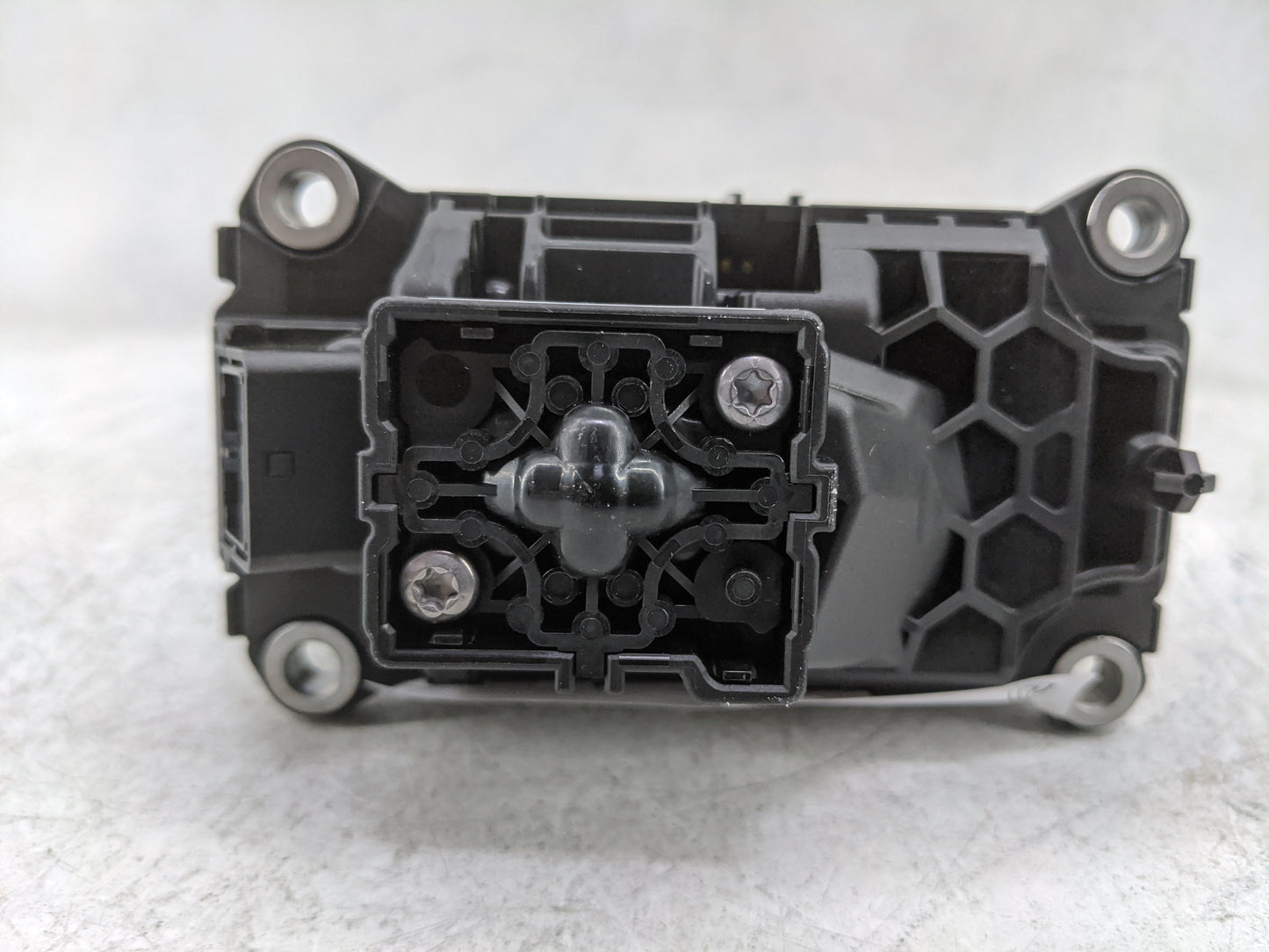 2024 Volvo Xc60 Floor Console Assembly Shifter - Oemusedautoparts1.com