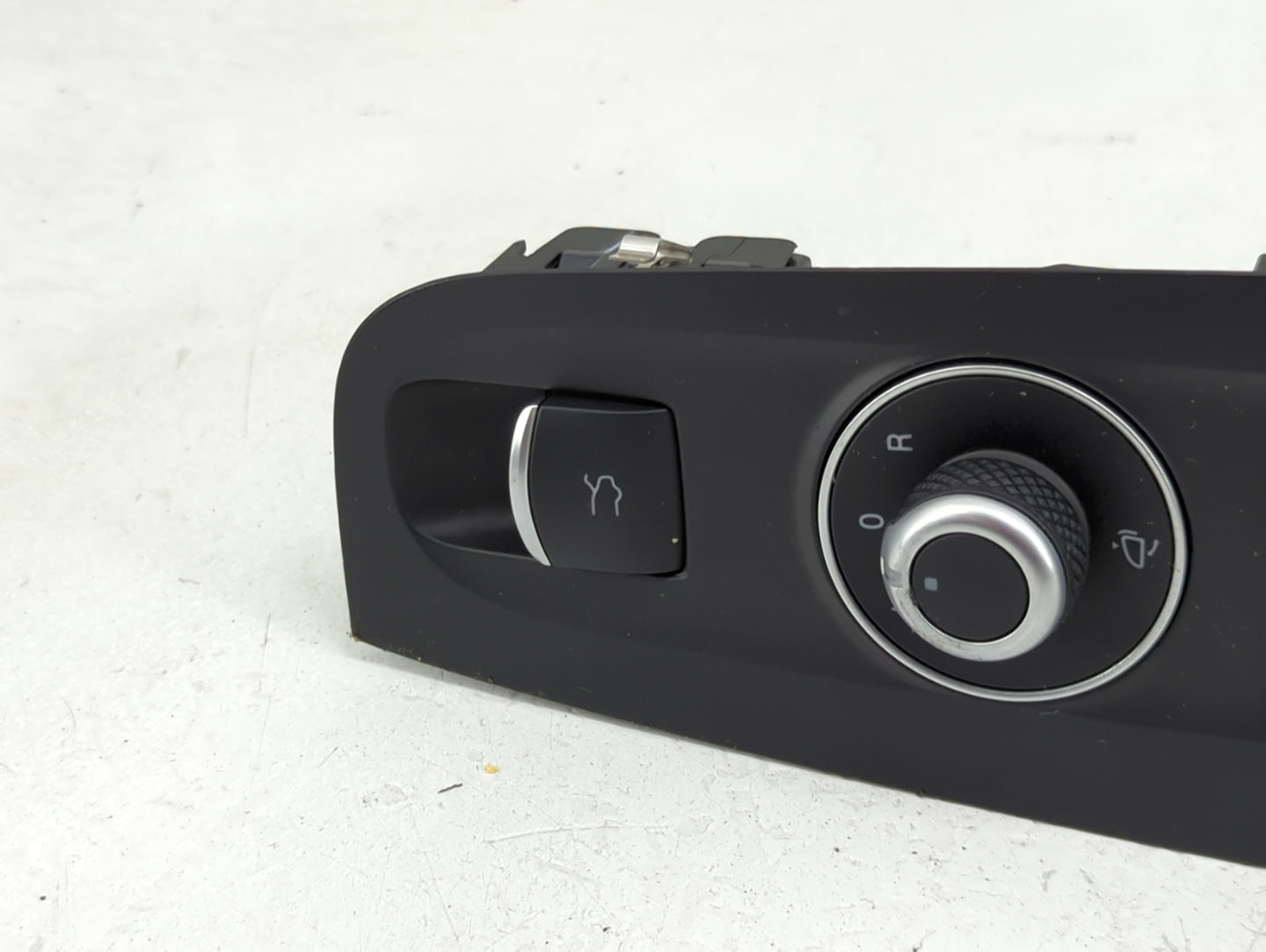 2025 Alfa Romeo Stelvio Master Power Window Switch Replacement Driver Side Left P/N:01561288560 Fits OEM Used Auto Parts - O
