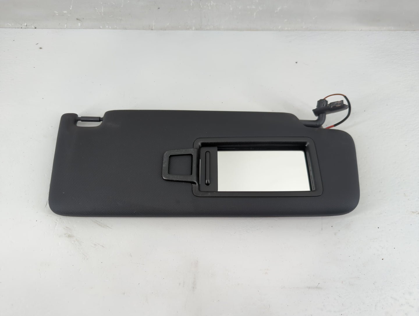 2025 Audi Q3 Sun Visor Shade Replacement Driver Left Mirror Fits OEM Used Auto Parts - Oemusedautoparts1.com
