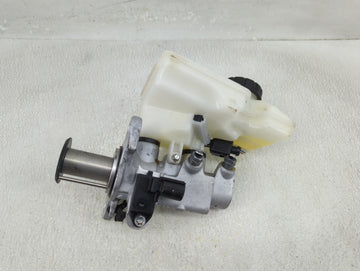 2025 Audi Q3 Brake Master Cylinder - Oemusedautoparts1.com