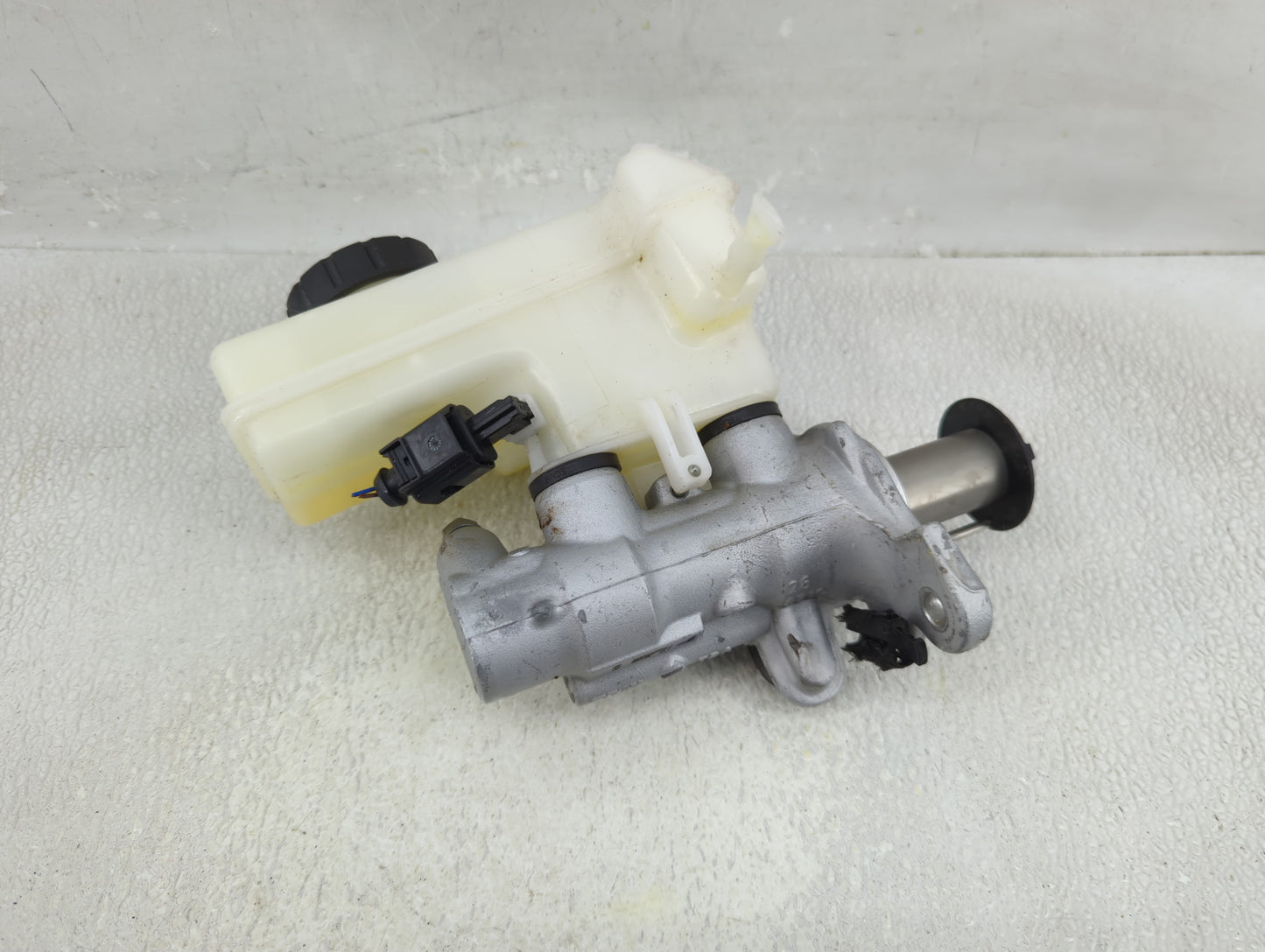 2025 Audi Q3 Brake Master Cylinder - Oemusedautoparts1.com
