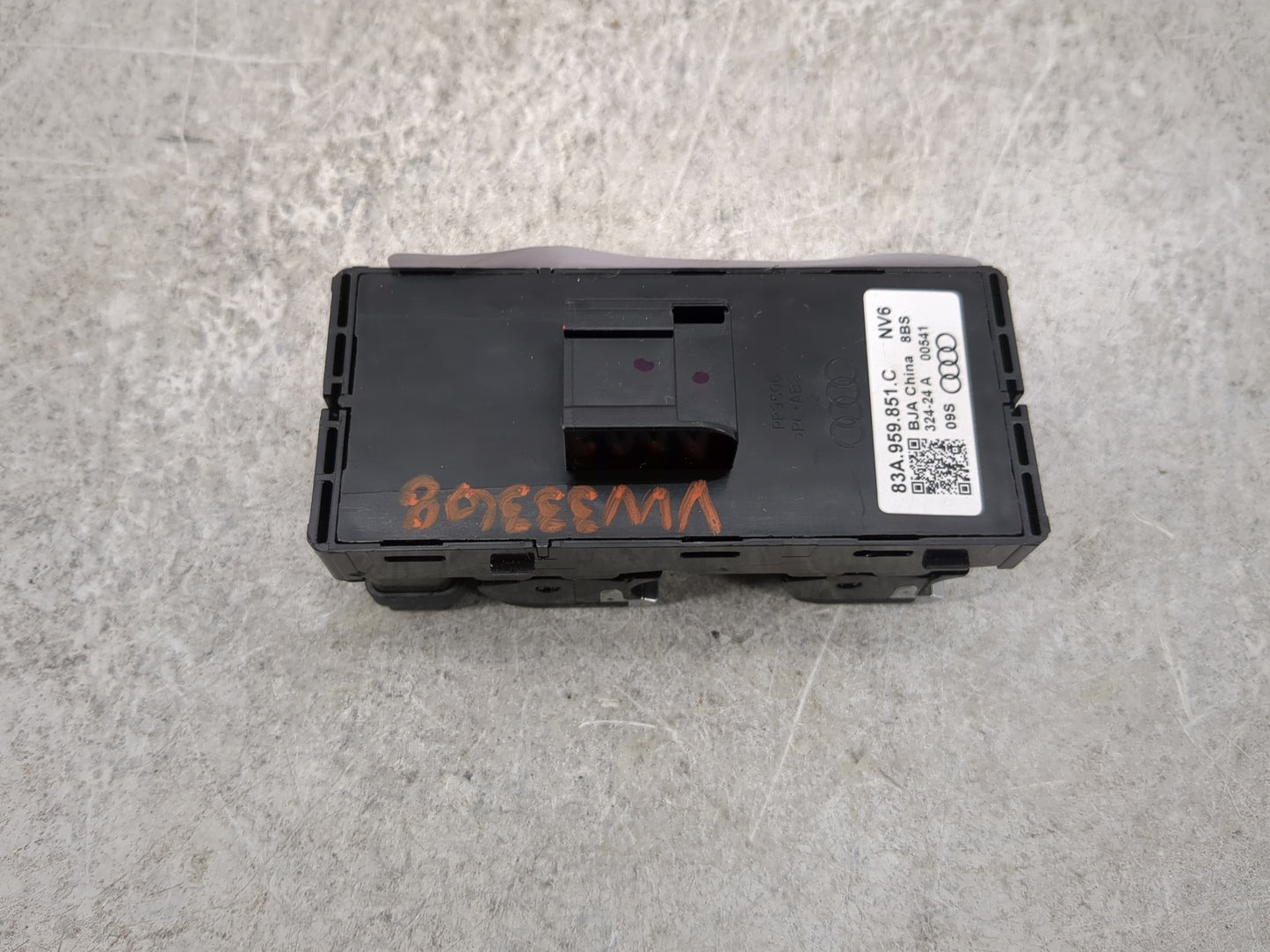 2025 Audi Q4 Etron Master Power Window Switch Replacement Driver Side Left P/N:83A.959.851.C 83A959851C Fits OEM Used Auto P